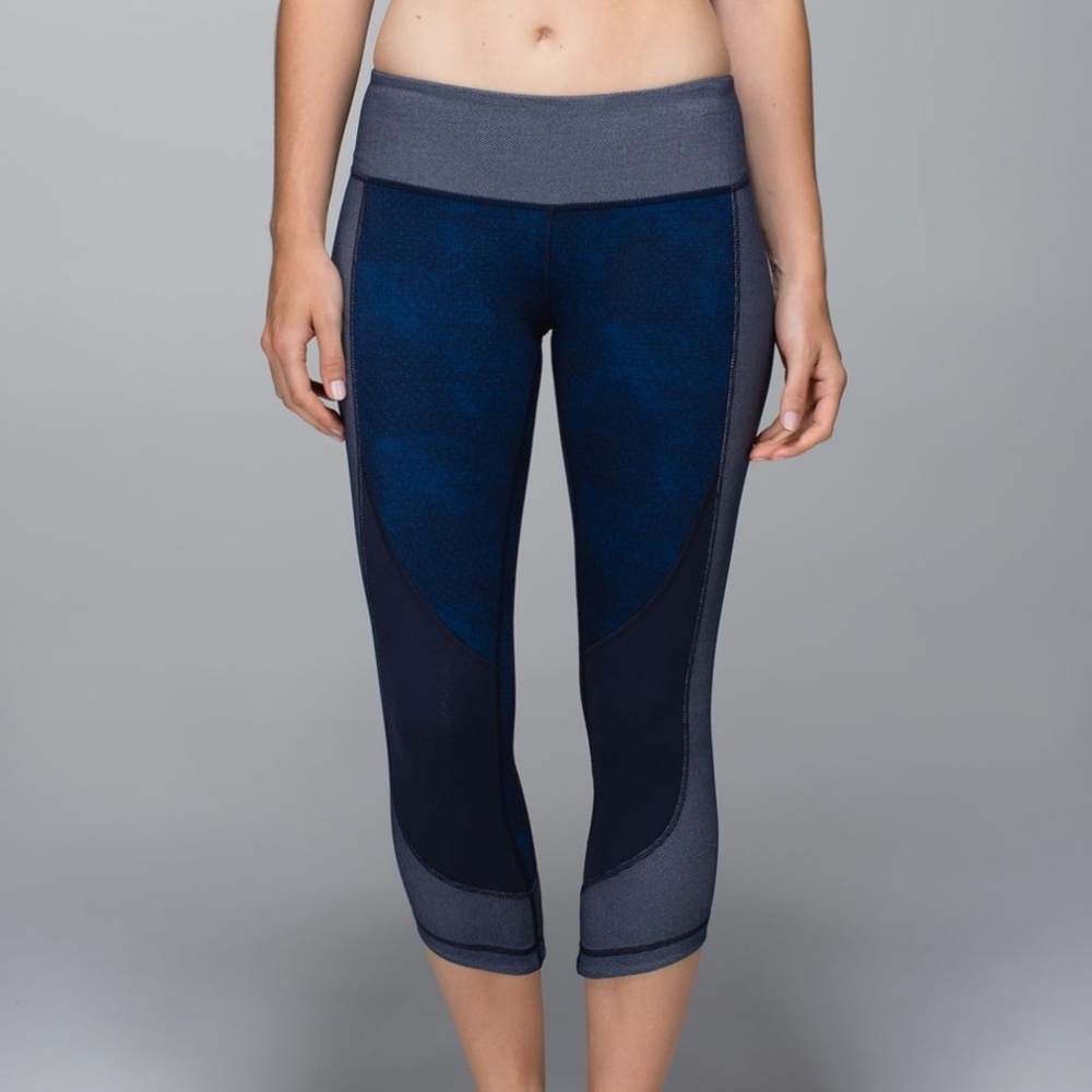 Lululemon sashiko wunder under crops size 6